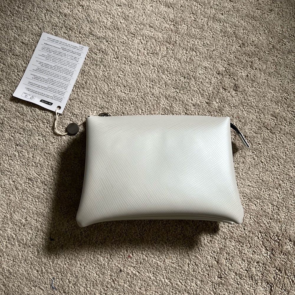 NWT Silver/Pearl-Toned Clutch Bag w/ Strap Loops